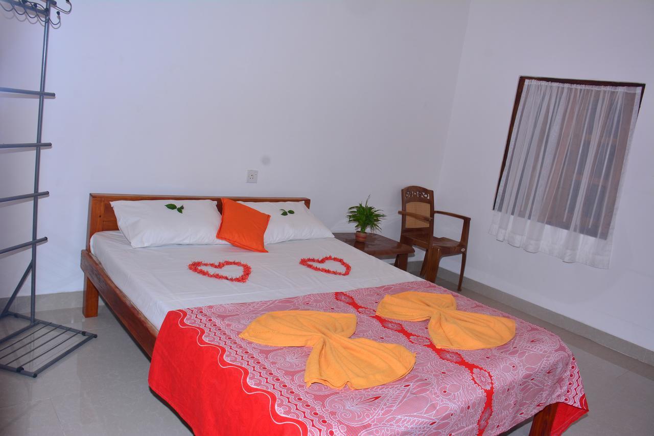 Pleasant Park Holiday Inn Trincomalee Eksteriør billede